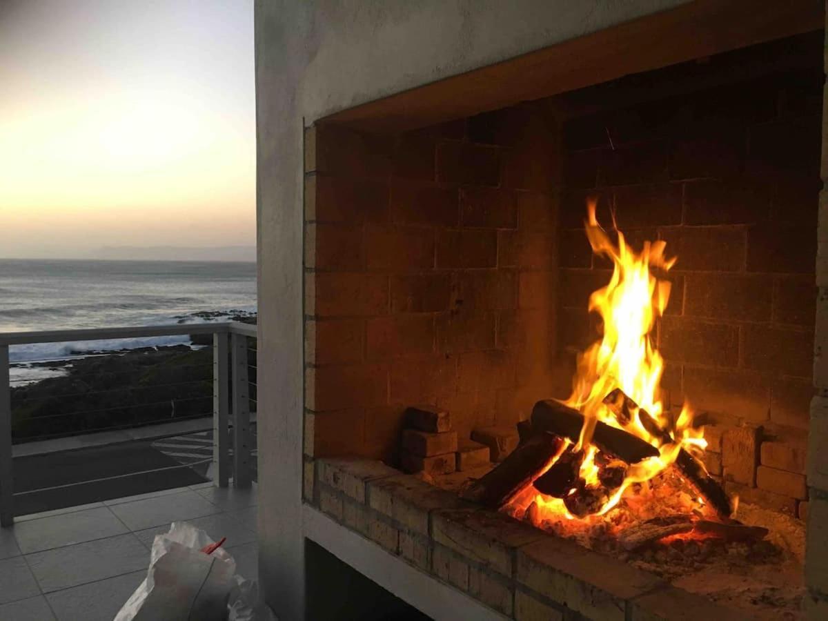Ons C-Huis - Gansbaai Seafront Accommodation, Back-Up Power Экстерьер фото